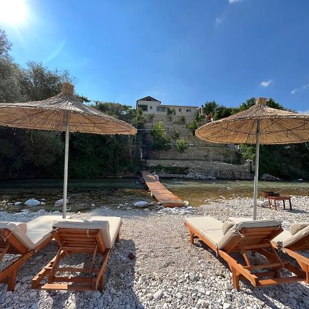 River Escape Villa - Private Beach, Scenic View & Bbq 테펠레너 외부 사진