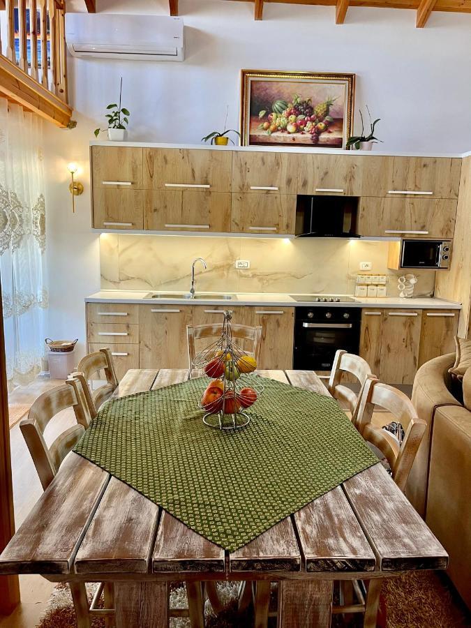 River Escape Villa - Private Beach, Scenic View & Bbq 테펠레너 외부 사진
