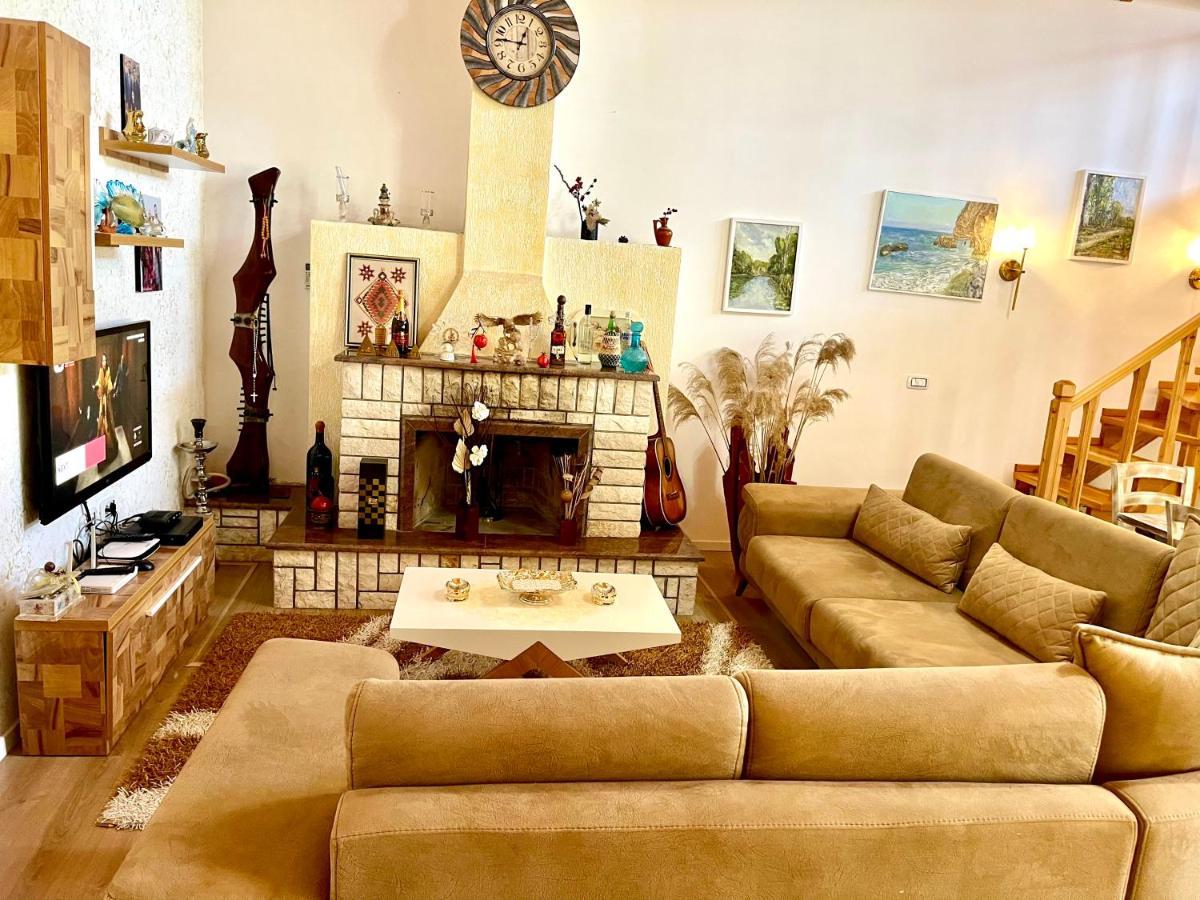 River Escape Villa - Private Beach, Scenic View & Bbq 테펠레너 외부 사진
