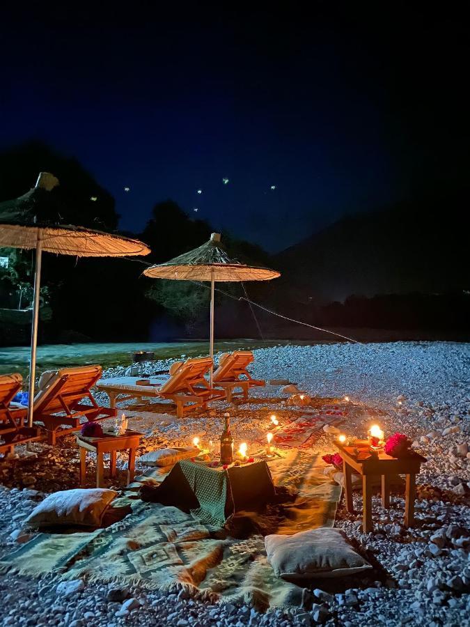 River Escape Villa - Private Beach, Scenic View & Bbq 테펠레너 외부 사진